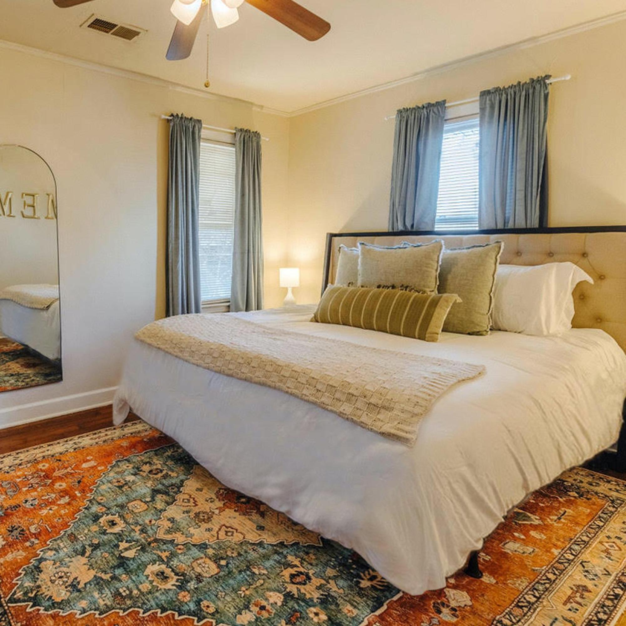 Holiday home Historic Revival King Bed Liberty Bowl 893 *